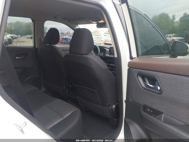 2023 Nissan Rogue Sv Fwd მანქანა იყიდება აუქციონზე, vin: 5N1BT3BA8PC796024, აუქციონის ნომერი: 44991887