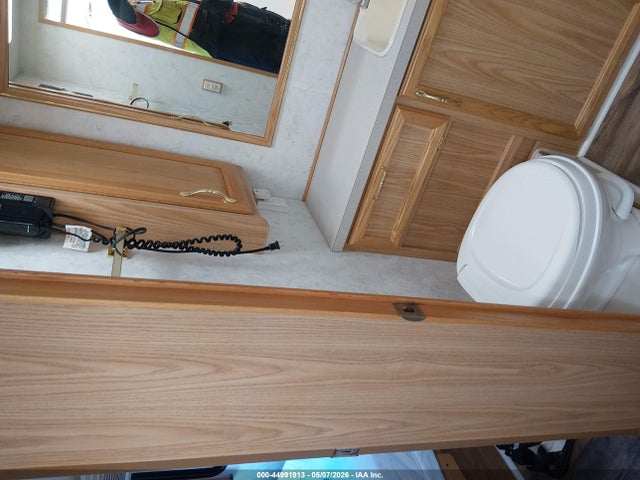 Продажа на аукционе авто 2000 Workhorse Custom Chassis Motorhome Chassis P3500, vin: 5B4LP37J5Y3316745, номер лота: 44991913