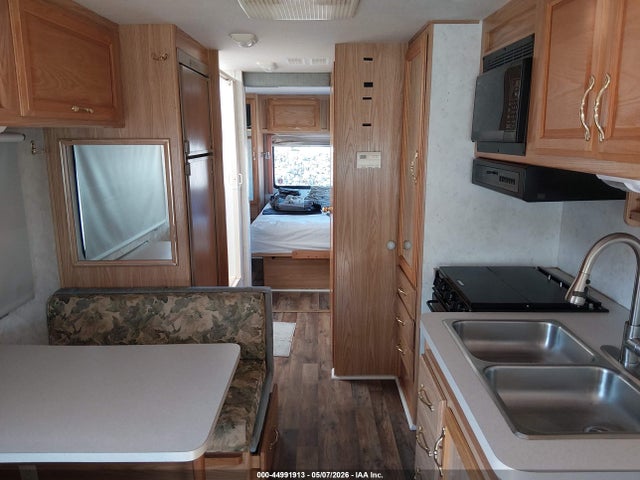 Продажа на аукционе авто 2000 Workhorse Custom Chassis Motorhome Chassis P3500, vin: 5B4LP37J5Y3316745, номер лота: 44991913