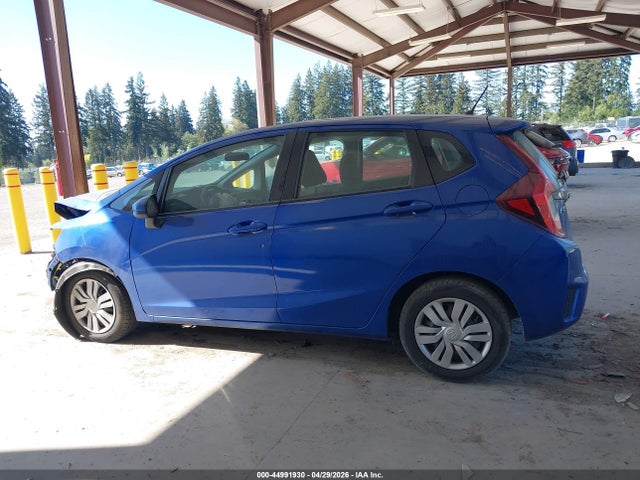 Honda FIT LX 2017 3HGGK5H53HM704435 Image 14