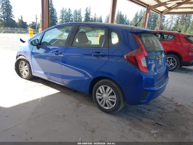 Honda FIT LX 2017 3HGGK5H53HM704435 Image 3