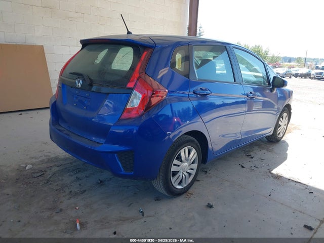 Honda FIT LX 2017 3HGGK5H53HM704435 Image 4