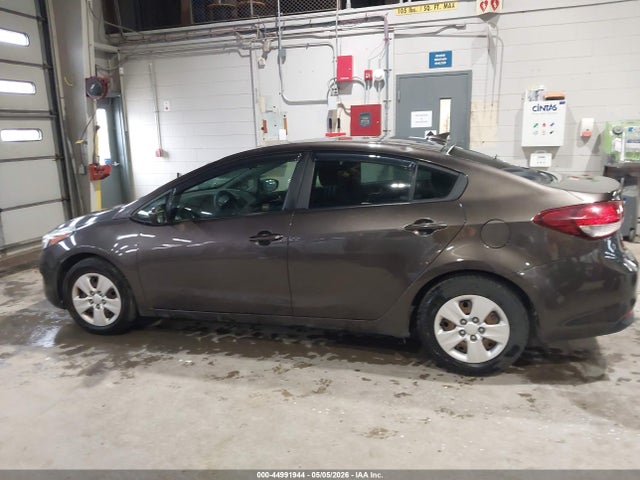 Продаж на аукціоні авто 2018 Kia Forte Lx, vin: 3KPFL4A75JE202166, номер лоту: 44991944