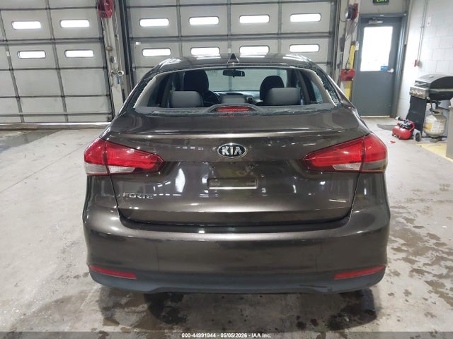 Продаж на аукціоні авто 2018 Kia Forte Lx, vin: 3KPFL4A75JE202166, номер лоту: 44991944
