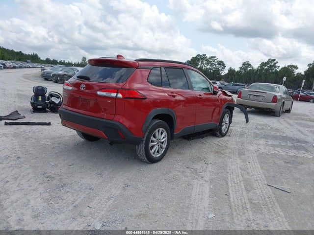 44991945 :رقم المزاد ، 7MUCAAAG9NV005963 vin ، 2022 Toyota Corolla Cross Le مزاد بيع