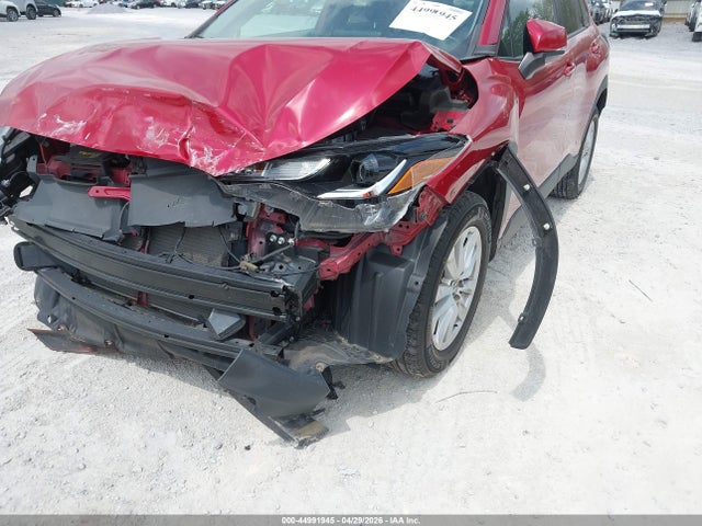 44991945 :رقم المزاد ، 7MUCAAAG9NV005963 vin ، 2022 Toyota Corolla Cross Le مزاد بيع