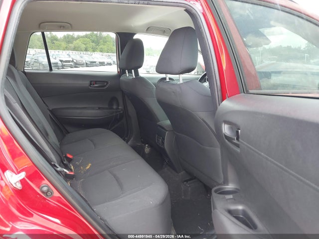 44991945 :رقم المزاد ، 7MUCAAAG9NV005963 vin ، 2022 Toyota Corolla Cross Le مزاد بيع