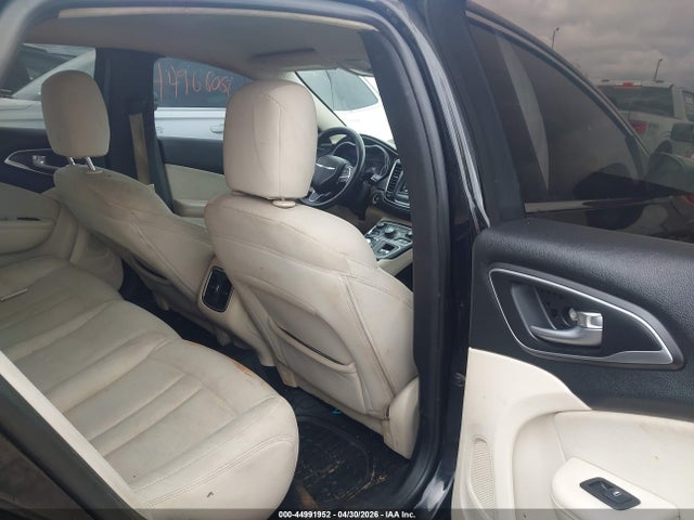 Продаж на аукціоні авто 2015 Chrysler 200 Limited, vin: 1C3CCCAB1FN564052, номер лоту: 44991952