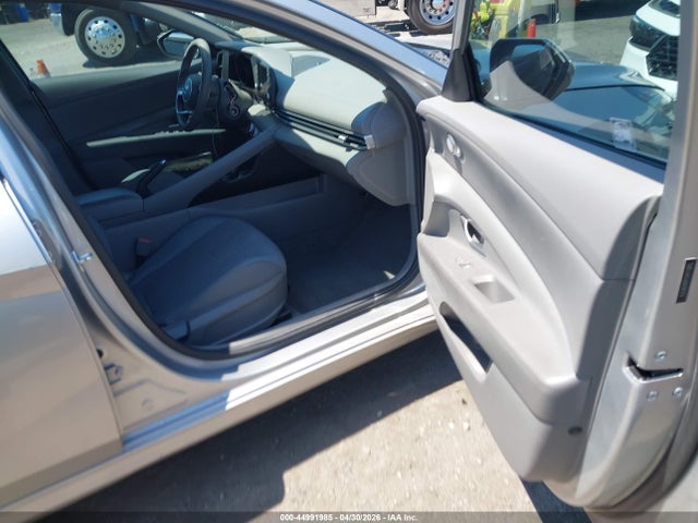 2021 Hyundai Elantra Se მანქანა იყიდება აუქციონზე, vin: 5NPLL4AG6MH045976, აუქციონის ნომერი: 44991985