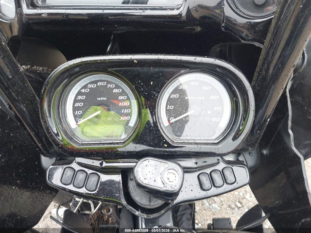 Harley-Davidson FLTRK 2023 1HD1KZF1XPB638580 Image 7
