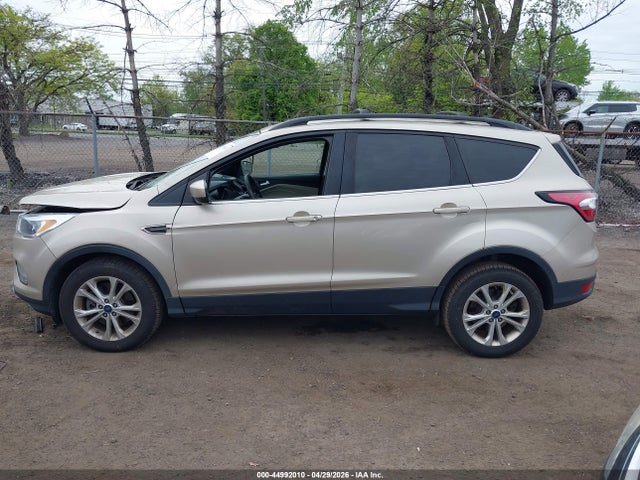 2018 Ford Escape Se მანქანა იყიდება აუქციონზე, vin: 1FMCU9GD6JUC25060, აუქციონის ნომერი: 44992010