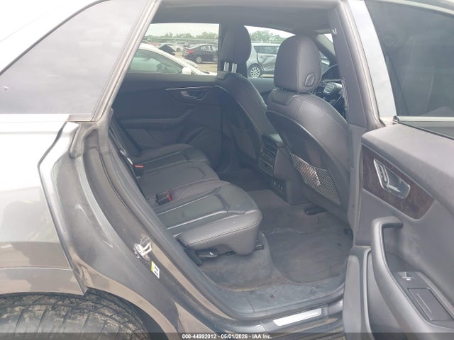 44992012 :رقم المزاد ، WA1AVAF15KD017328 vin ، 2019 Audi Q8 55 Premium مزاد بيع