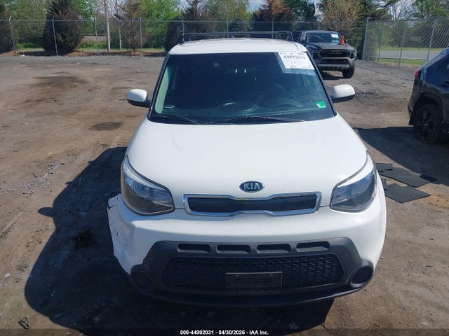 44992031 :رقم المزاد ، KNDJP3A53F7140748 vin ، 2015 Kia Soul + مزاد بيع