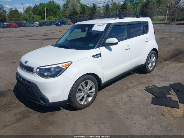 44992031 :رقم المزاد ، KNDJP3A53F7140748 vin ، 2015 Kia Soul + مزاد بيع