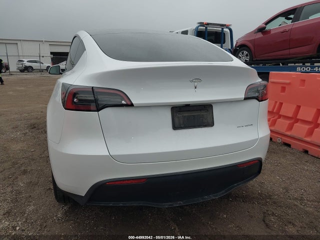 Продаж на аукціоні авто 2023 Tesla Model Y Awd/long Range Dual Motor All-wheel Drive, vin: 7SAYGDEE8PF874721, номер лоту: 44992042