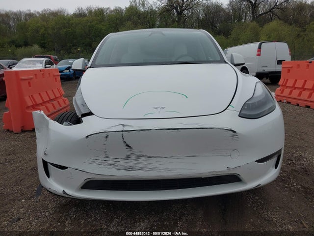 Продаж на аукціоні авто 2023 Tesla Model Y Awd/long Range Dual Motor All-wheel Drive, vin: 7SAYGDEE8PF874721, номер лоту: 44992042