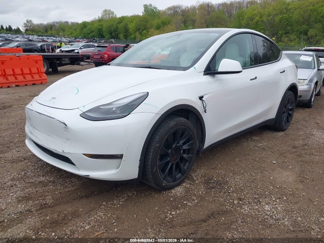 Продаж на аукціоні авто 2023 Tesla Model Y Awd/long Range Dual Motor All-wheel Drive, vin: 7SAYGDEE8PF874721, номер лоту: 44992042