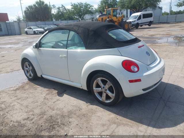 Продажа на аукционе авто 2007 Volkswagen New Beetle Triple White, vin: 3VWFG31Y17M416204, номер лота: 44992055