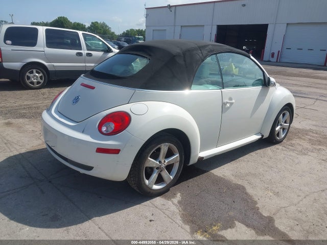Продажа на аукционе авто 2007 Volkswagen New Beetle Triple White, vin: 3VWFG31Y17M416204, номер лота: 44992055
