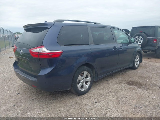 2019 Toyota Sienna Le 8 Passenger მანქანა იყიდება აუქციონზე, vin: 5TDKZ3DC2KS998656, აუქციონის ნომერი: 44992069