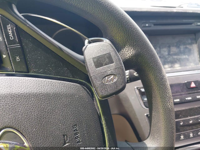 5NPE24AF9GH269945 Hyundai SONATA SE