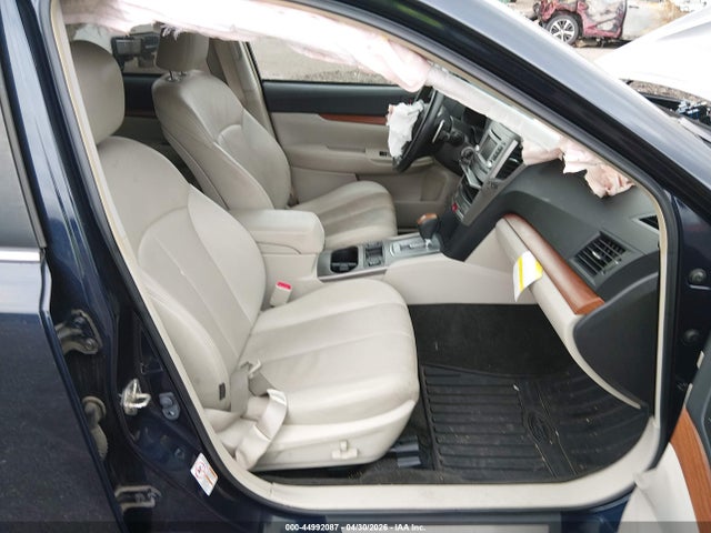 2014 Subaru Outback 2.5i Limited მანქანა იყიდება აუქციონზე, vin: 4S4BRCLC0E3255027, აუქციონის ნომერი: 44992087