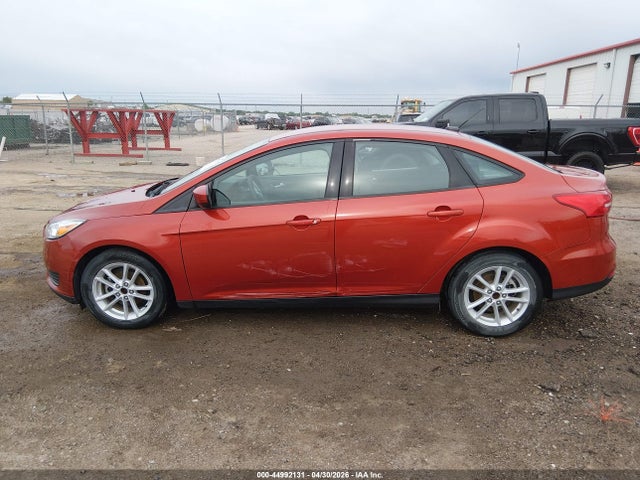 Ford FOCUS SE 2018 1FADP3FE3JL269908 Image 14