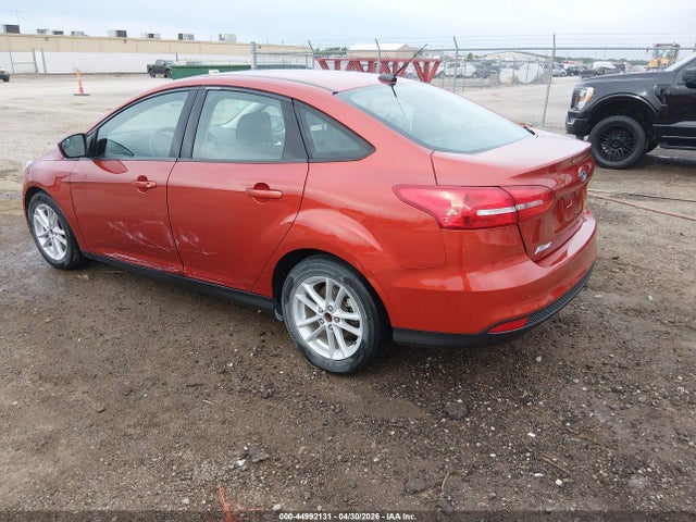 Ford FOCUS SE 2018 1FADP3FE3JL269908 Image 3