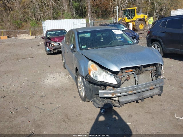 44992151 :رقم المزاد ، 4S3BMBA67C3020387 vin ، 2012 Subaru Legacy 2.5i مزاد بيع