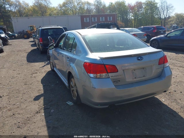 44992151 :رقم المزاد ، 4S3BMBA67C3020387 vin ، 2012 Subaru Legacy 2.5i مزاد بيع