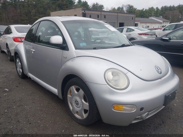 Продаж на аукціоні авто 2000 Volkswagen New Beetle Gls, vin: 3VWCC21C1YM438864, номер лоту: 44992155