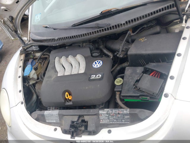 44992155 :رقم المزاد ، 3VWCC21C1YM438864 vin ، 2000 Volkswagen New Beetle Gls مزاد بيع