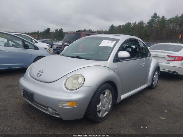 44992155 :رقم المزاد ، 3VWCC21C1YM438864 vin ، 2000 Volkswagen New Beetle Gls مزاد بيع