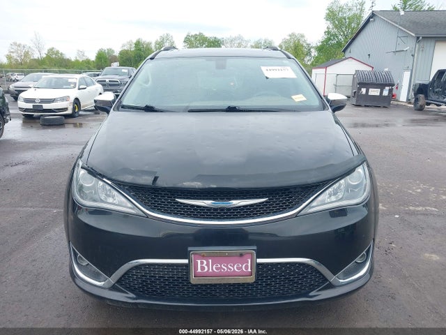 Продажа на аукционе авто 2017 Chrysler Pacifica Limited, vin: 2C4RC1GG2HR571112, номер лота: 44992157