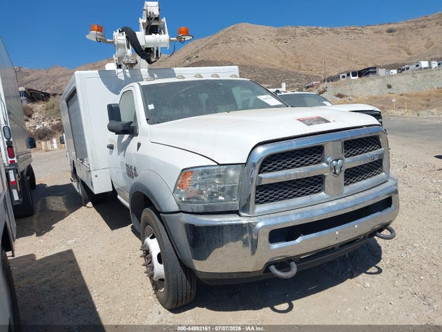 RAM 5500 Chassis Tradesman/slt 2014 3C7WRMDL5EG204066 головне зображення