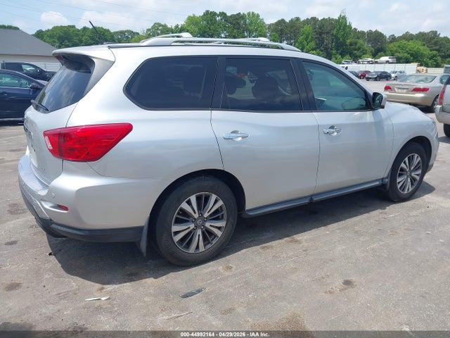 Продаж на аукціоні авто 2017 Nissan Pathfinder Sl, vin: 5N1DR2MN6HC638610, номер лоту: 44992164