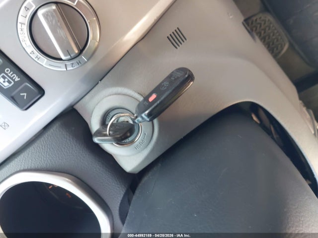 44992189 :رقم المزاد ، JTEBU14R140045493 vin ، 2004 Toyota 4runner Sr5 Sport V6 مزاد بيع