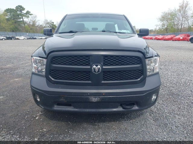 Продажа на аукционе авто 2022 Ram 1500 Classic Tradesman  4x4 5'7 Box, vin: 1C6RR7KG1NS207984, номер лота: 44992199