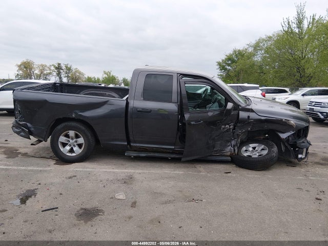 44992202 :رقم المزاد ، 1C6RR7FGXJS348573 vin ، 2018 Ram 1500 Express  4x4 6'4 Box مزاد بيع