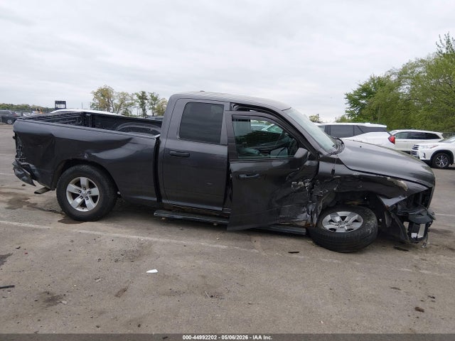 44992202 :رقم المزاد ، 1C6RR7FGXJS348573 vin ، 2018 Ram 1500 Express  4x4 6'4 Box مزاد بيع