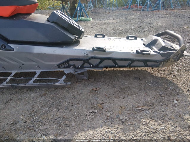 Ski-Doo Summit X Expert 850 2023 2BPSTJPB7PV000162 Image 11