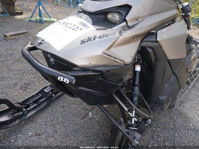 Ski-Doo Summit X Expert 850 2023 2BPSTJPB7PV000162 Image 13