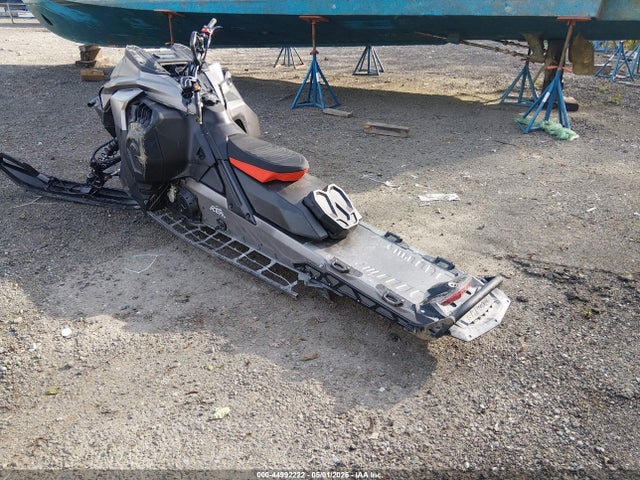 Ski-Doo Summit X Expert 850 2023 2BPSTJPB7PV000162 Image 3