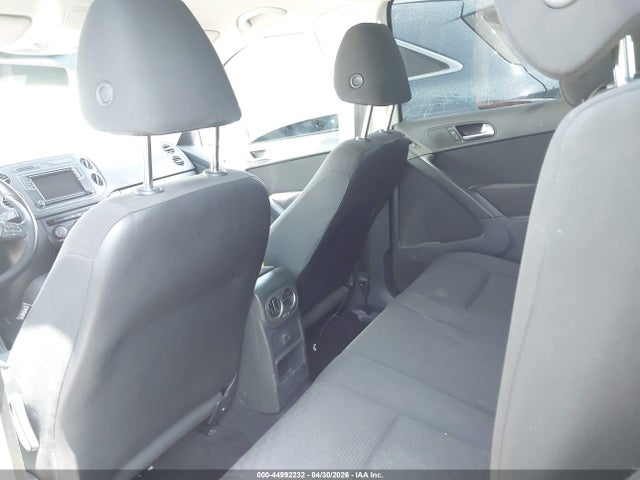 Продажа на аукционе авто 2017 Volkswagen Tiguan 2.0t/2.0t S, vin: WVGAV7AX9HK046870, номер лота: 44992232