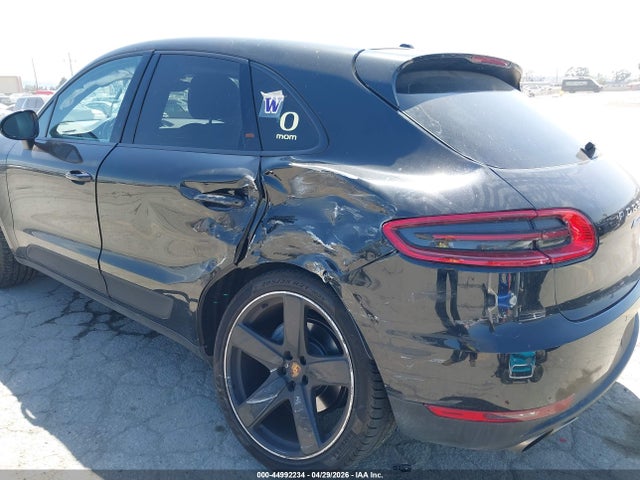 Porsche MACAN S 2015 WP1AB2A54FLB68881 Image 17
