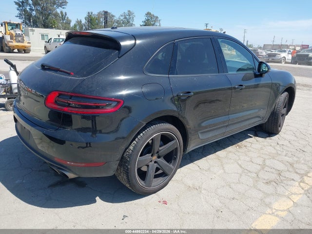 Porsche MACAN S 2015 WP1AB2A54FLB68881 Image 4