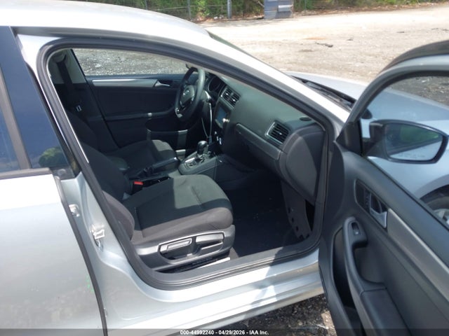 3VWD07AJ9FM245190 Volkswagen Jetta 1.8t Se