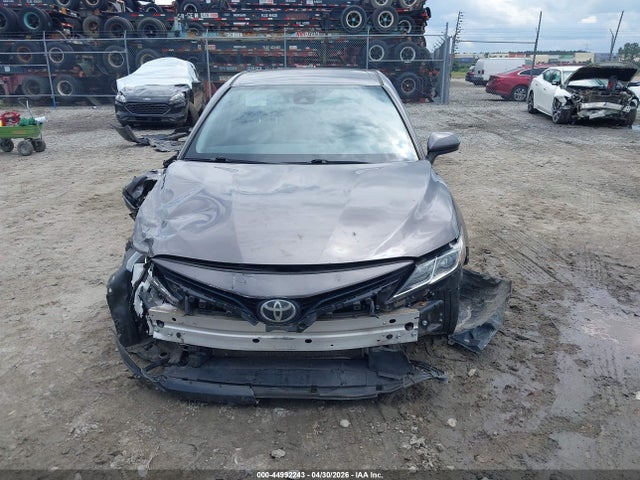 Продажа на аукционе авто 2021 Toyota Camry Le, vin: 4T1C11AK8MU586635, номер лота: 44992243