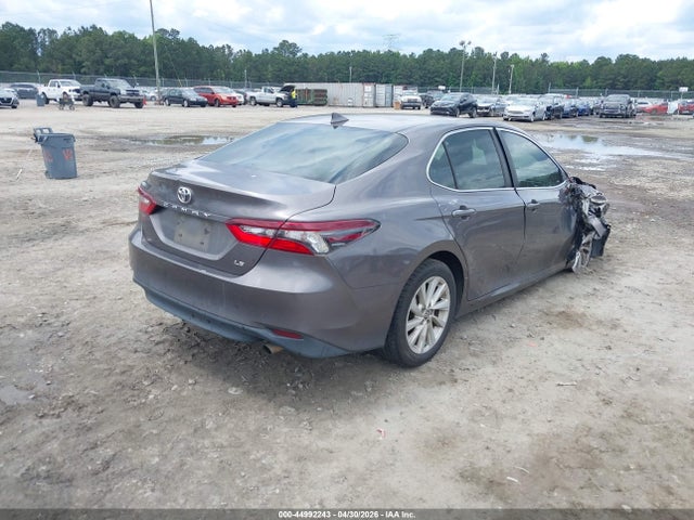 Продажа на аукционе авто 2021 Toyota Camry Le, vin: 4T1C11AK8MU586635, номер лота: 44992243