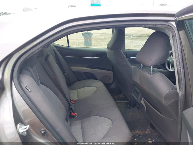 Продажа на аукционе авто 2021 Toyota Camry Le, vin: 4T1C11AK8MU586635, номер лота: 44992243